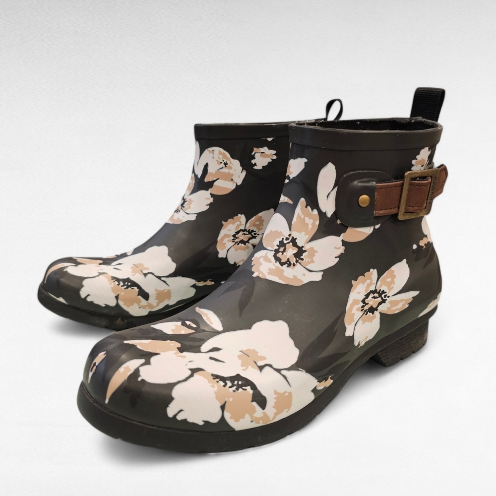 Chooka Rain Boots Size 6